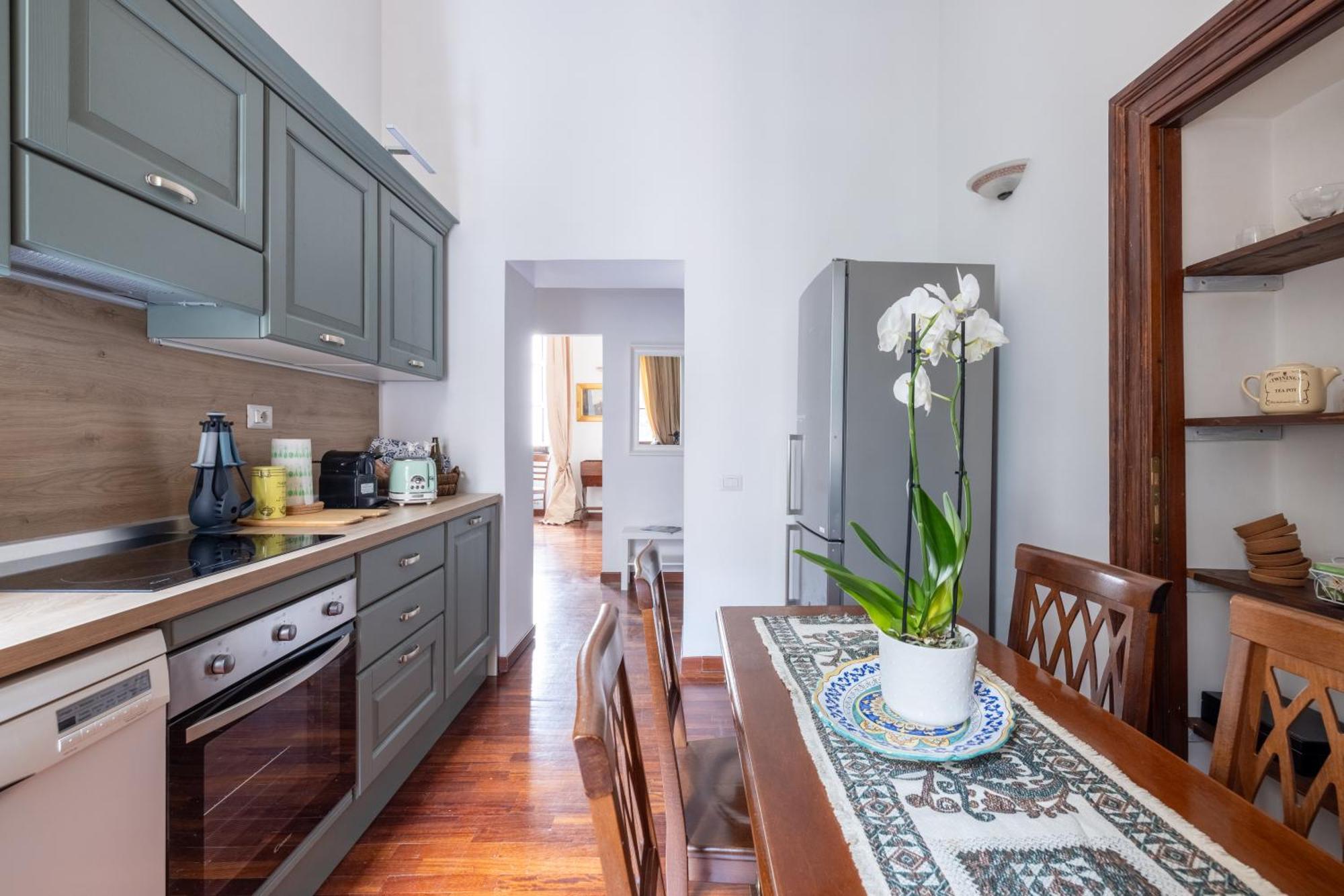 Luxury Apartment In The Heart Of Rome - Near Metro A And B Buitenkant foto