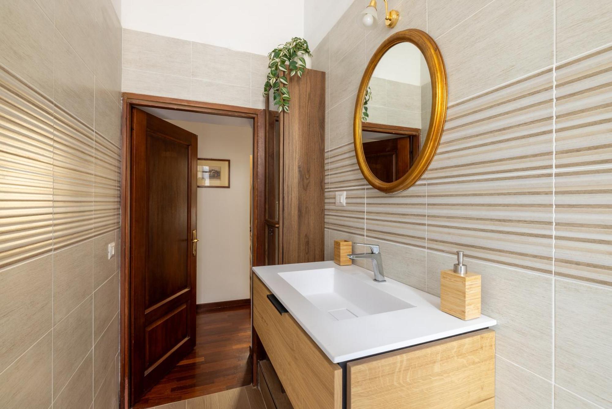 Luxury Apartment In The Heart Of Rome - Near Metro A And B Buitenkant foto